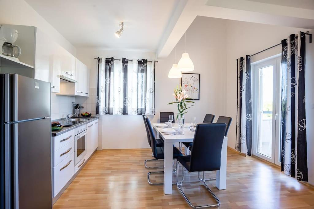 Apartments Punta Премантура Екстер'єр фото